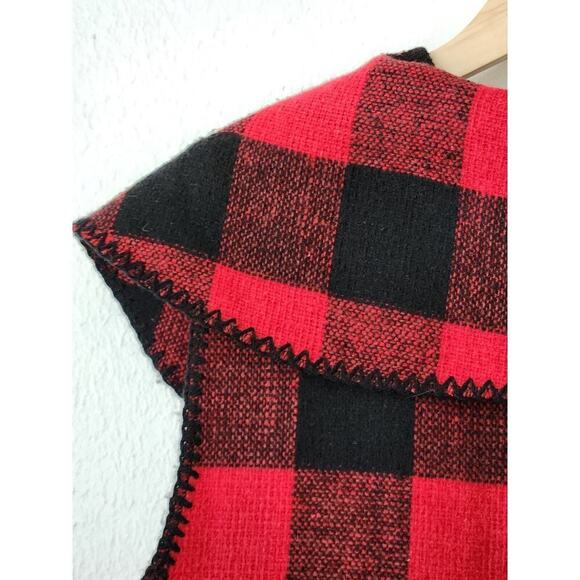 Mud Pie red black buffalo plaid cape OS sleeveless blanket vest - Picture 3 of 8